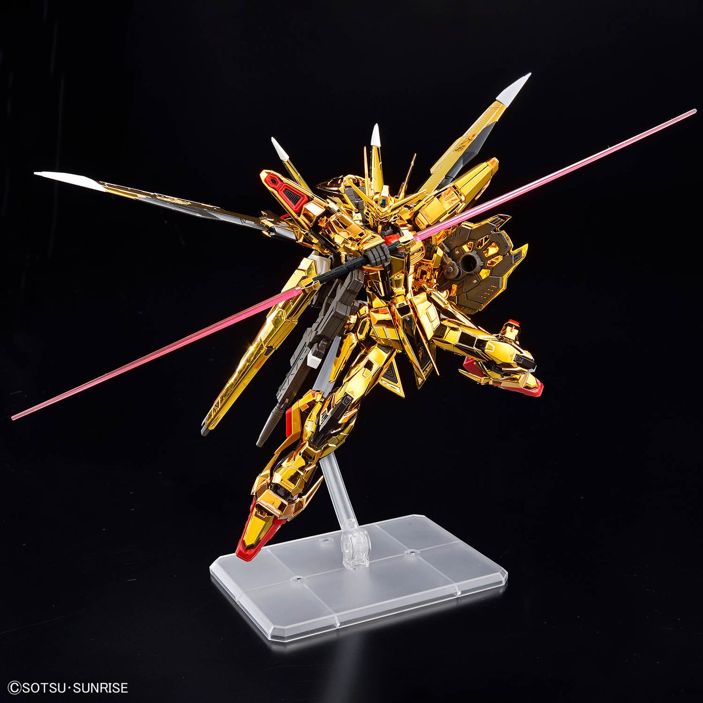 RG Akatsuki Gundam assembled model kit posed with its beam sabers in combined mode