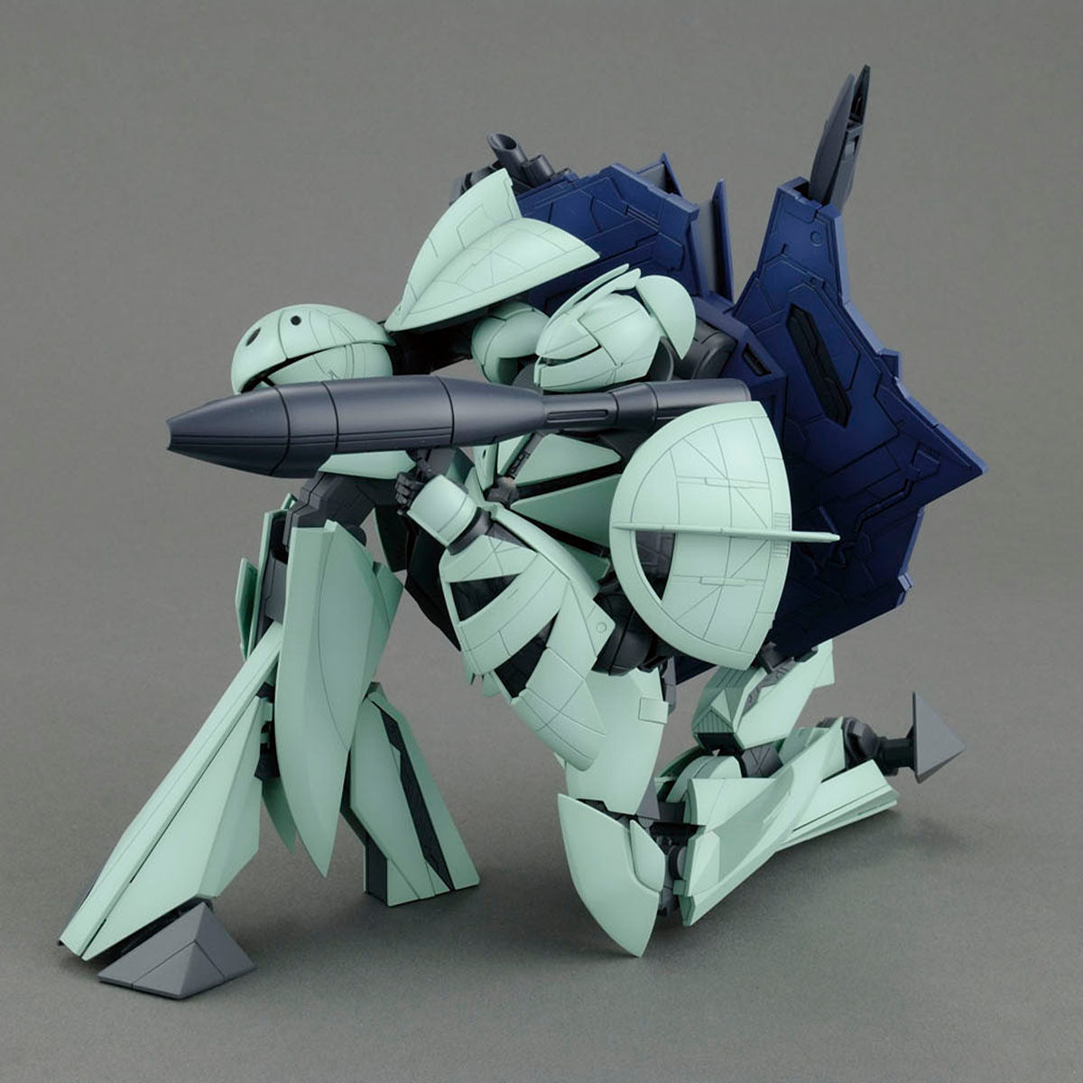 MG Turn X assembled model kit crouching with bazooka