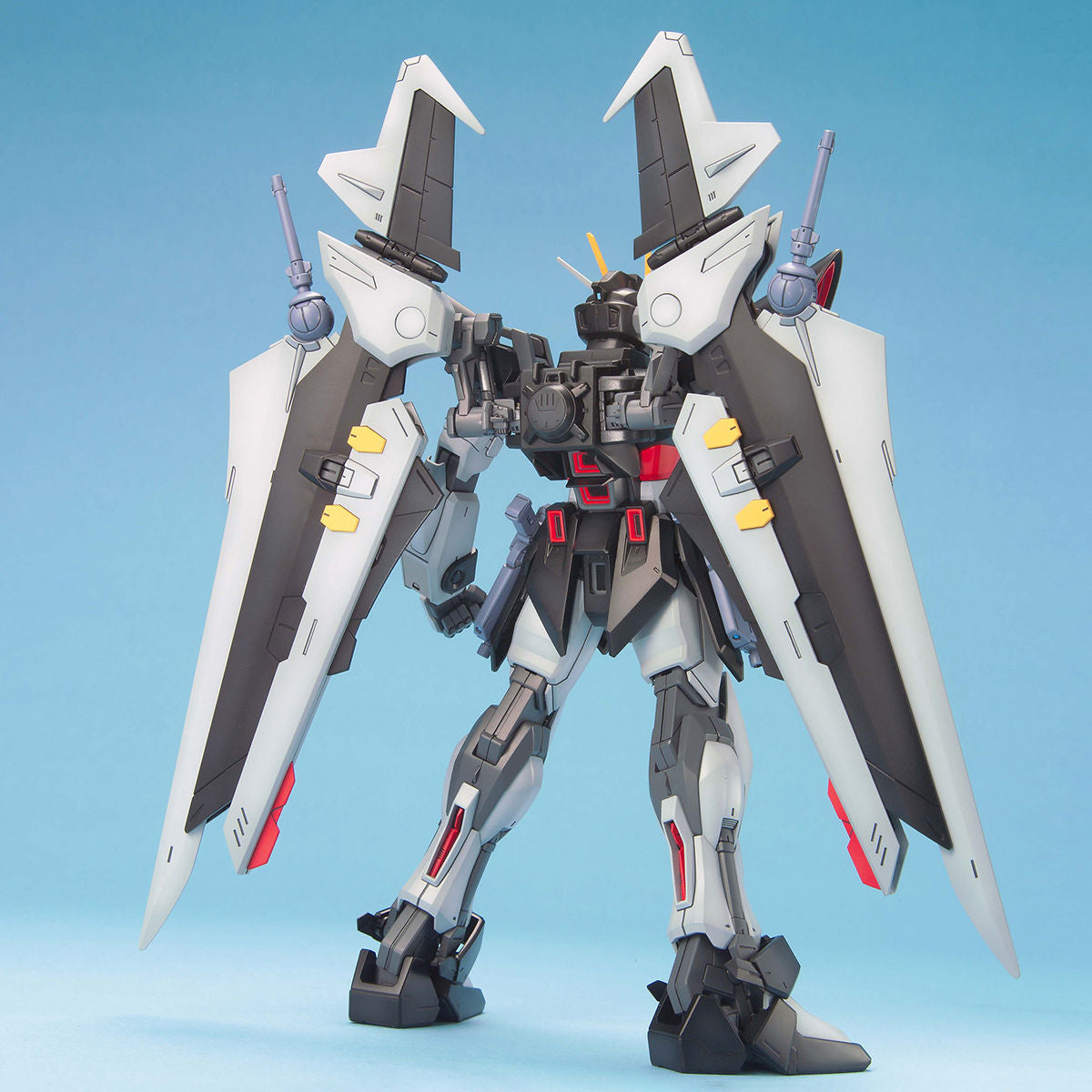 MG Strike Noir Gundam model kit assembled kit back view