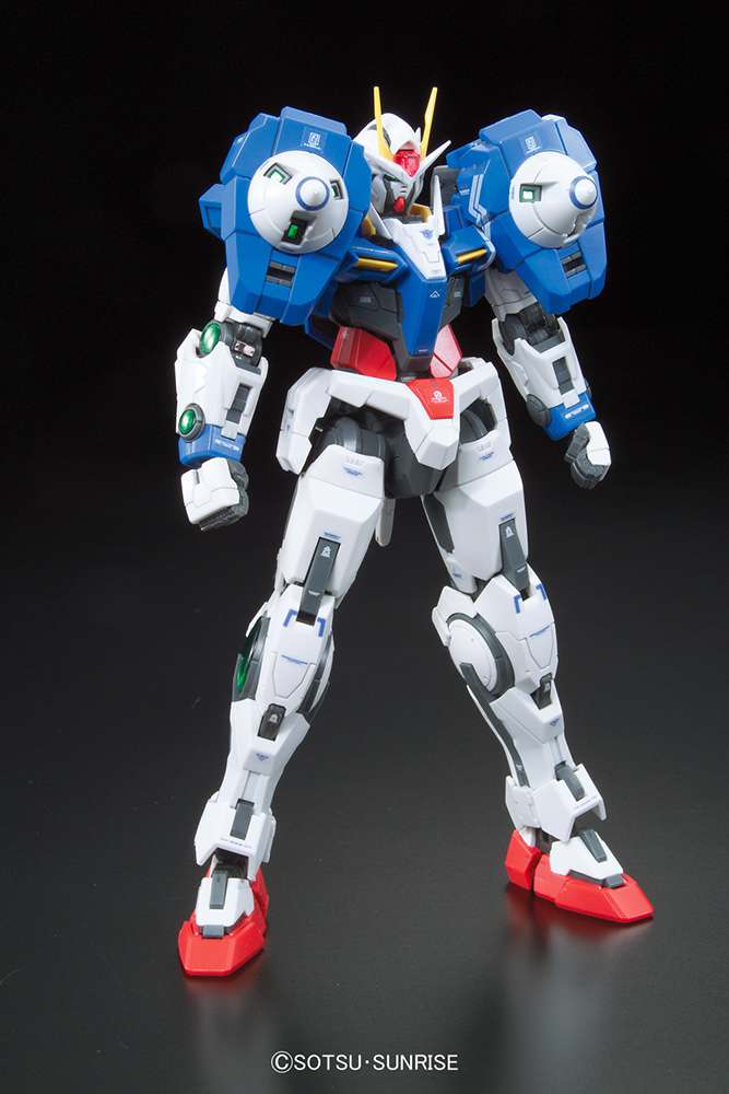RG 00 Raiser Gundam (GN-0000+GNR-010) model kit 1/144