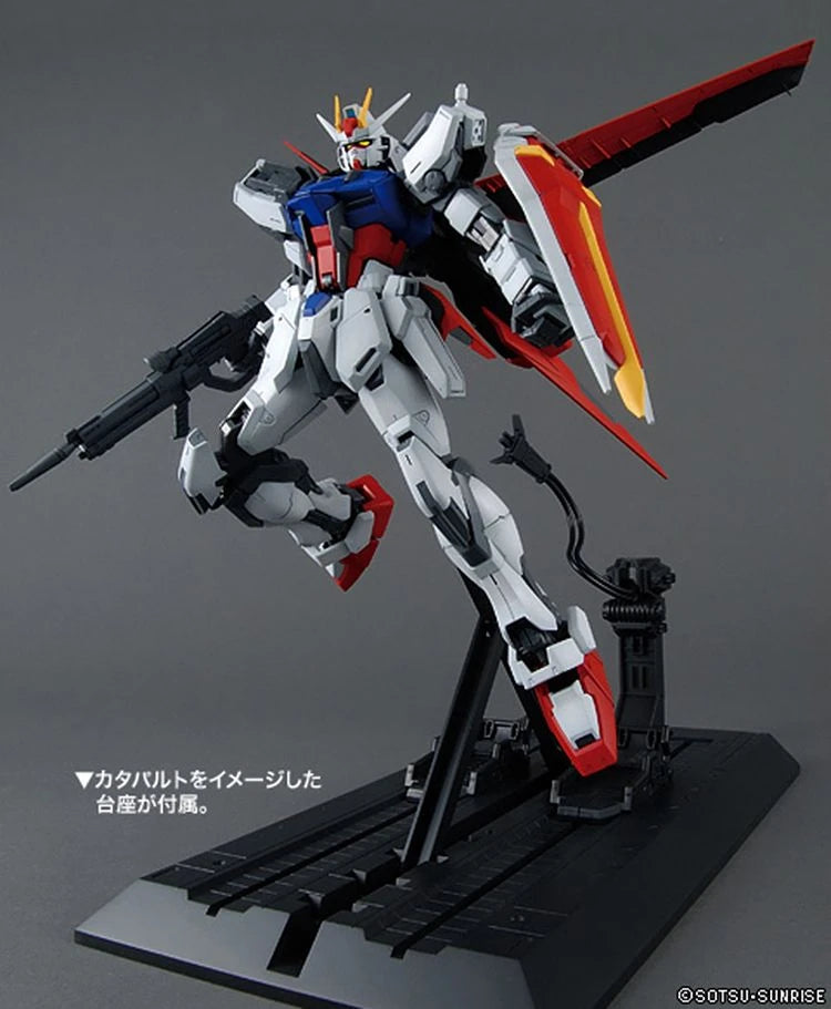 MG Aile Strike Gundam RM gundam model kit with stand