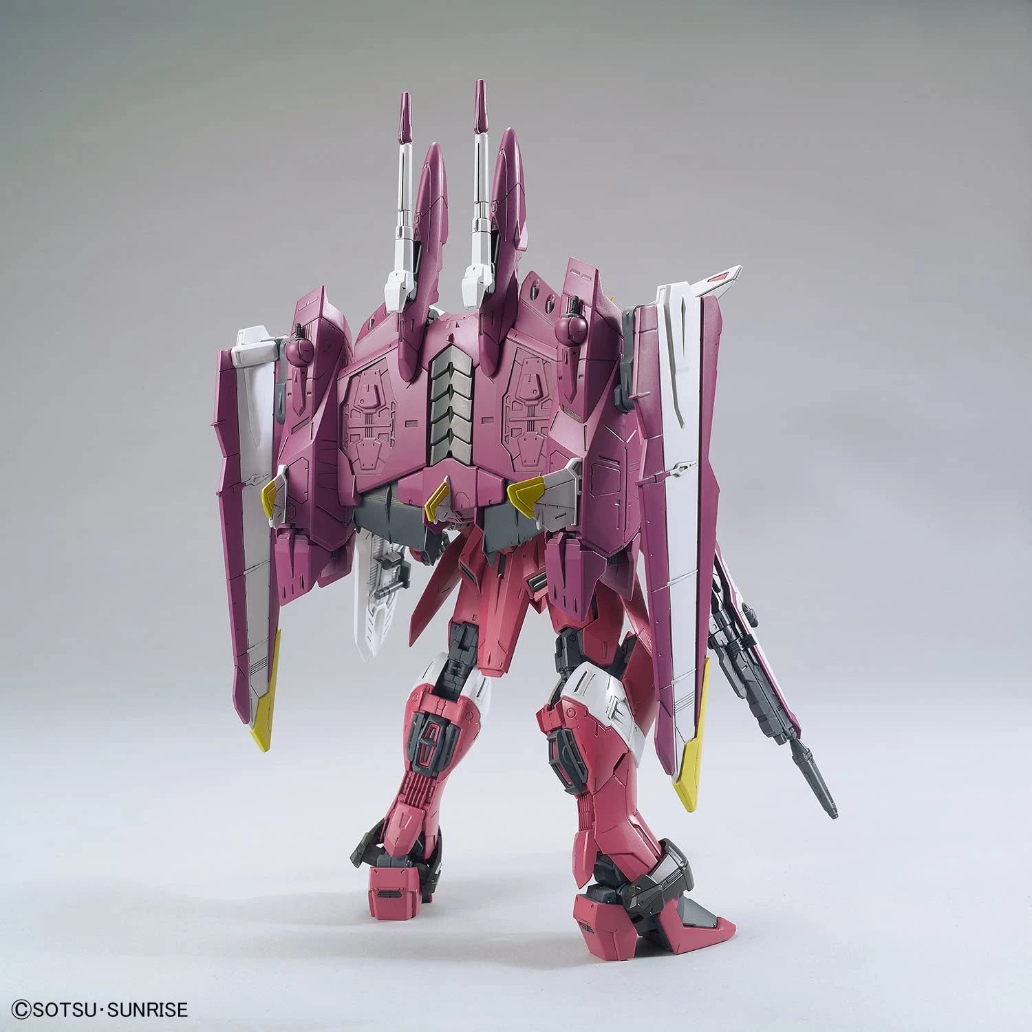 MG Justice Gundam model kit back view