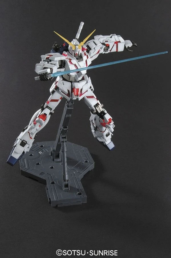 MG Unicorn Gundam OVA version (RX-0) model kit 1/100