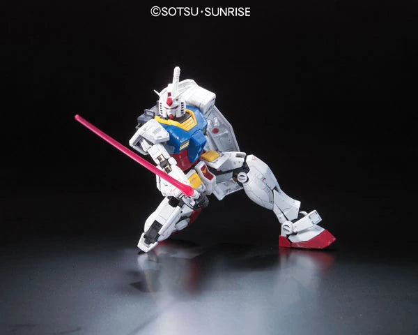 RG RX-78-2 Gundam model kit crouching with beam saber