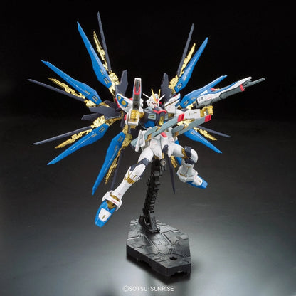 RG Strike Freedom Gundam model kit Full Burst mode